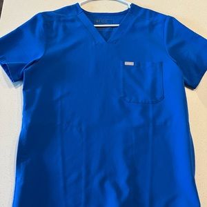 Figs Mens technical collection 3 pocket scrub top